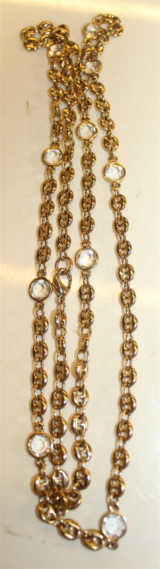 Chain set with stones